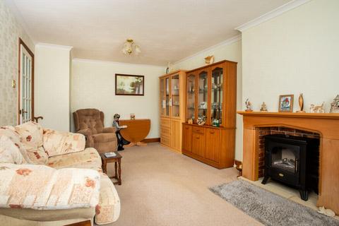 2 bedroom bungalow for sale, Nightingale Avenue, Hythe, CT21