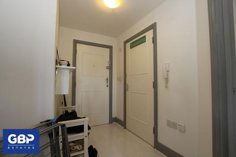 undefined, High Street, Aveley, RM15