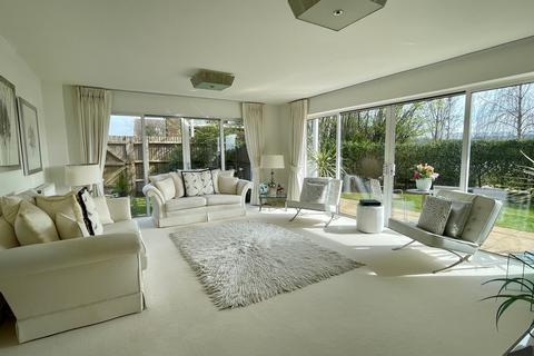 4 bedroom house for sale, Lilley Mead, Redhill, RH1
