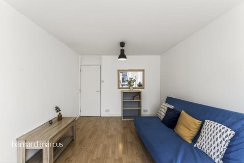 1 bedroom flat for sale, Wallis Close, London