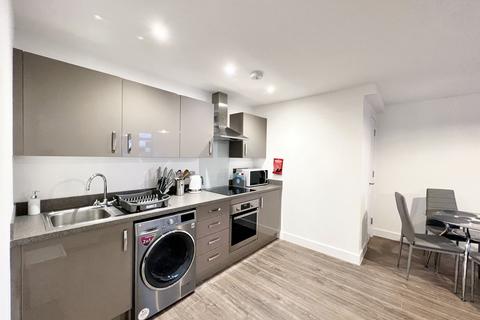 2 bedroom apartment to rent, Queens Road, Queens House, CV1