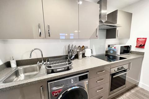 2 bedroom apartment to rent, Queens Road, Queens House, CV1