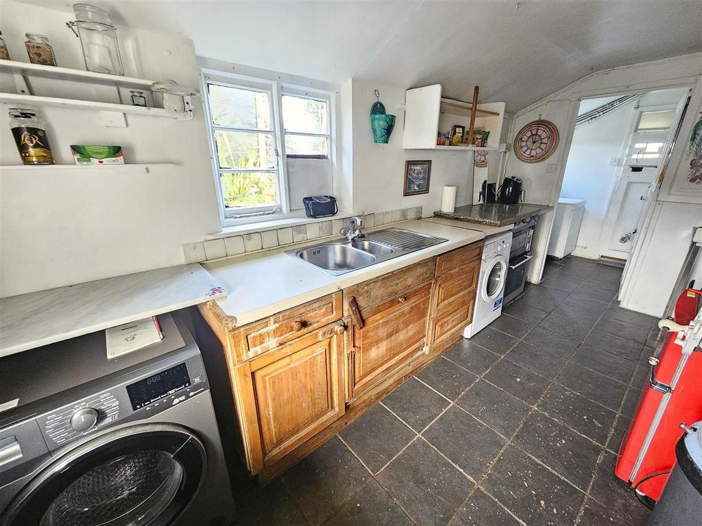 Kitchen.jpg