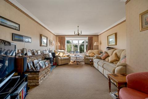 undefined, Holyrood Close, Oakham