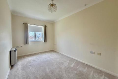 1 bedroom flat to rent, Staunton Avenue, Hayling Island, PO11