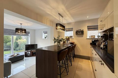undefined, Greystones Close, Leeds, LS25