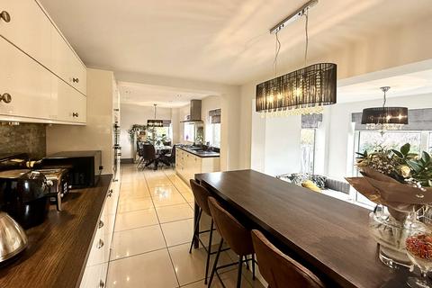 undefined, Greystones Close, Leeds, LS25