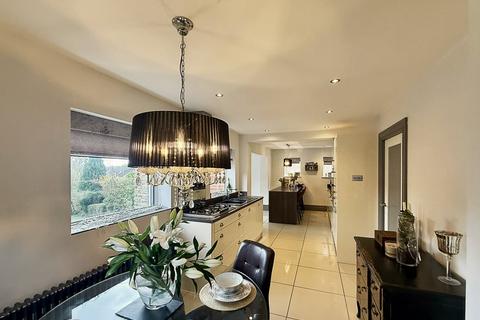 undefined, Greystones Close, Leeds, LS25