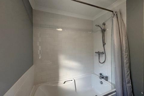 2 bedroom ground floor flat to rent, Bucklers Lane, St. Austell, PL25