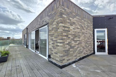 undefined, High Street, Gravesend, DA11