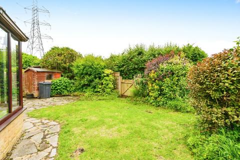 2 bedroom house to rent, Bury Old Road, Bolton, BL2