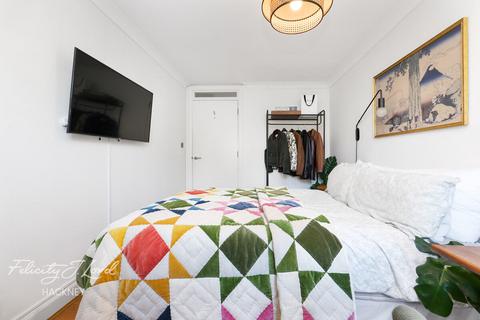 2 bedroom flat for sale, Lee Conservancy Road, London E9