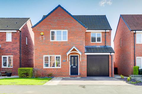 4 bedroom detached house for sale, Hurricane Road, Nottingham NG15