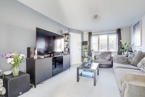 4 bedroom detached house for sale, Hurricane Road, Nottingham NG15