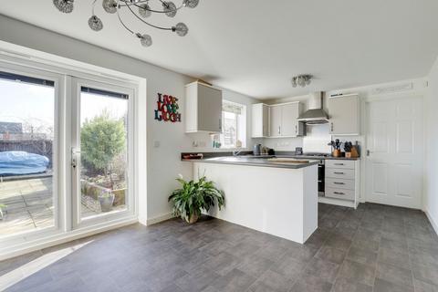 4 bedroom detached house for sale, Hurricane Road, Nottingham NG15