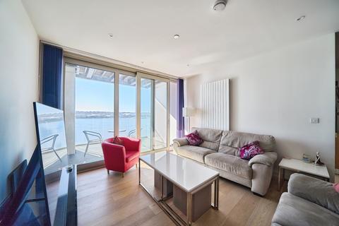 3 bedroom flat for sale, Royal Wharf Walk, London, E16