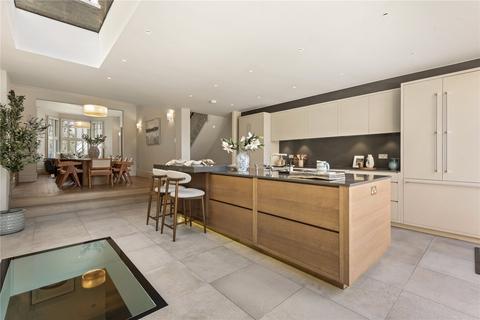 undefined, Clapham Common West Side, SW4