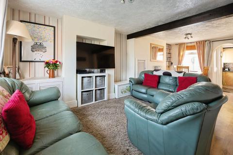2 bedroom detached house for sale, Grosvenor Road, Ashford, TN24 9