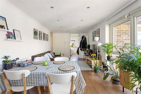 2 bedroom apartment to rent, Bassingham Road, London SW18