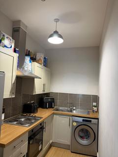 undefined, at Liverpool, Apartment 8, 3, Parkfield Road L17