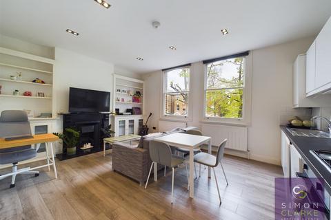 1 bedroom apartment to rent, Hartham Road, Islington, N7