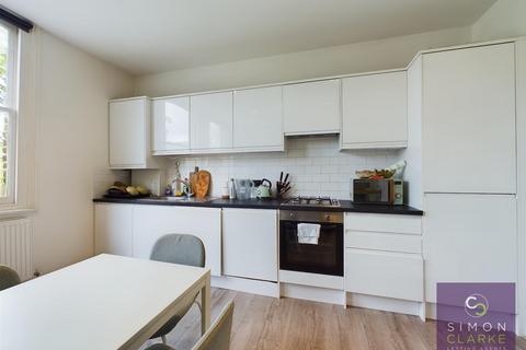 1 bedroom apartment to rent, Hartham Road, Islington, N7