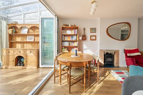 undefined, Queensbridge Road, London E8