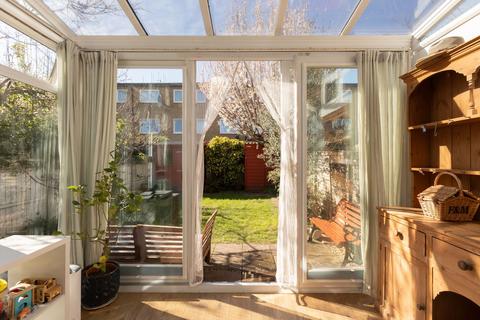 undefined, Queensbridge Road, London E8
