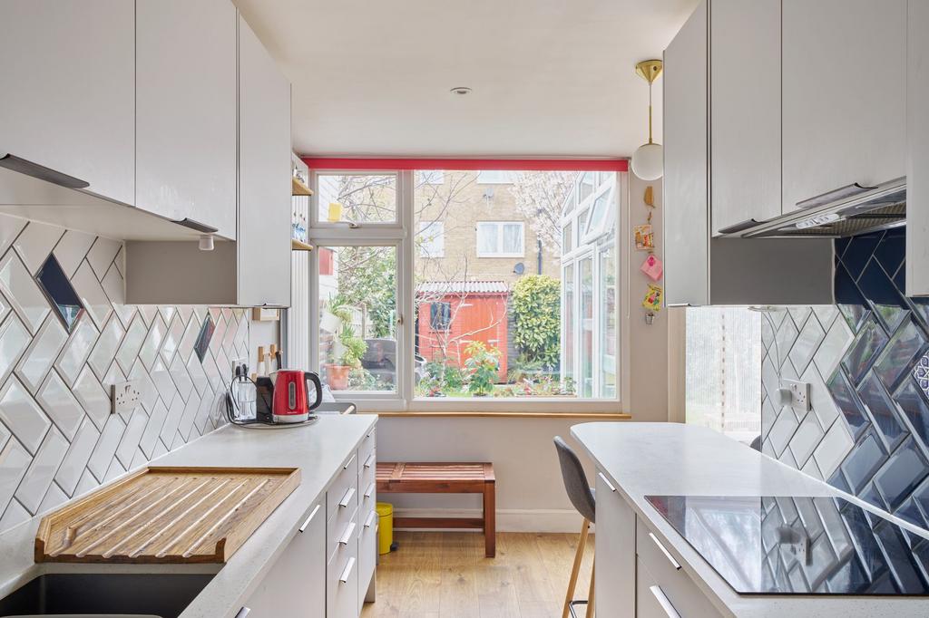 Benfleet Court E8