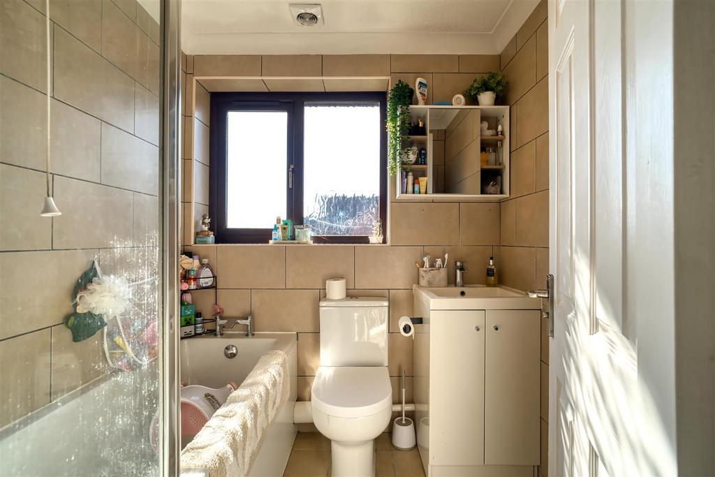 SNY01531 hdr.jpg
