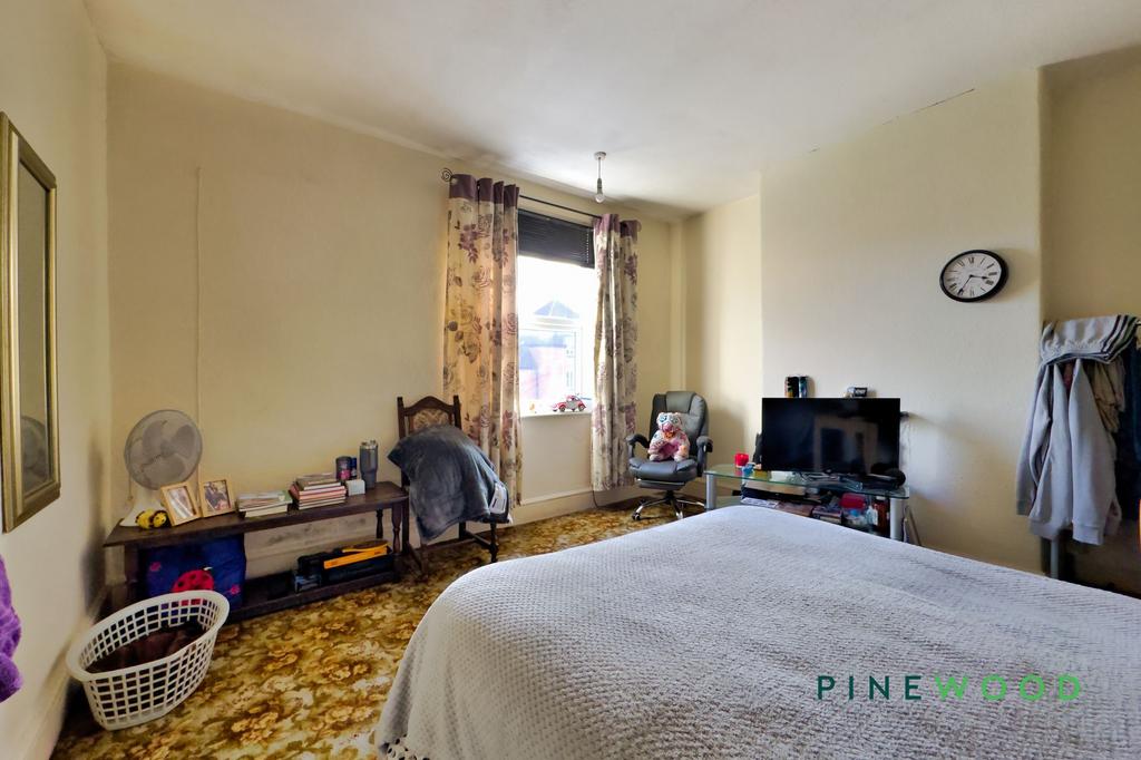 27 Rectory Road Bedroom