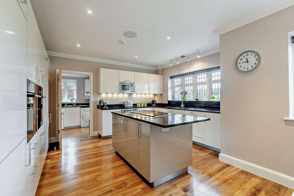 Kitchen/Breakfast