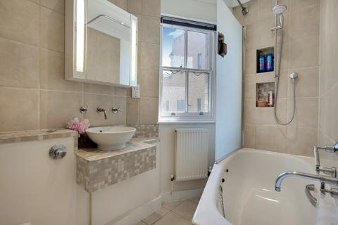 2 bedroom flat to rent, Weymouth Street, Marylebone, London, W1