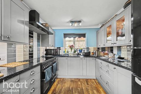 5 bedroom detached house for sale, Elsing Road, Norwich