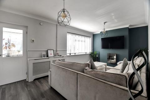 2 bedroom end of terrace house for sale, Howbury Walk, Parkwood, Gillingham, ME8