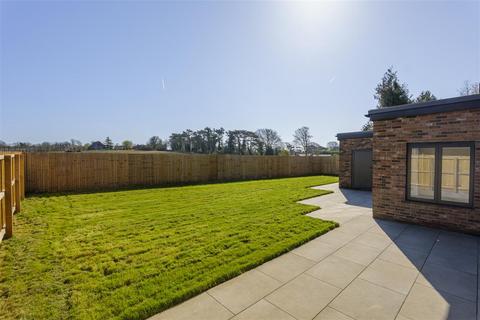 undefined, Kings Oak Drive, Woodnesborough, Sandwich