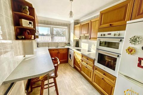 2 bedroom apartment for sale, 112 Barnhorn Road, Bexhill-on-Sea, TN39