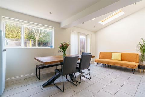 4 bedroom detached house for sale, Thornhaugh Avenue, Whickham, Newcastle Upon Tyne, NE16