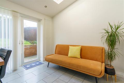 4 bedroom detached house for sale, Thornhaugh Avenue, Whickham, Newcastle Upon Tyne, NE16