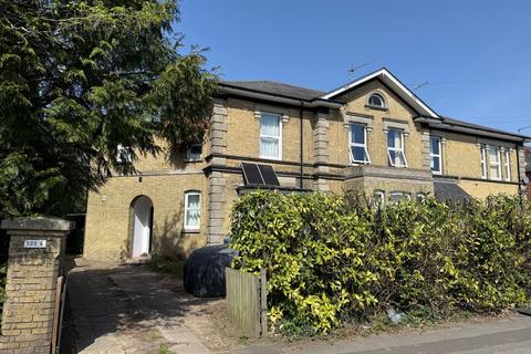 2 bedroom flat to rent, Winchester Road, Southampton SO16