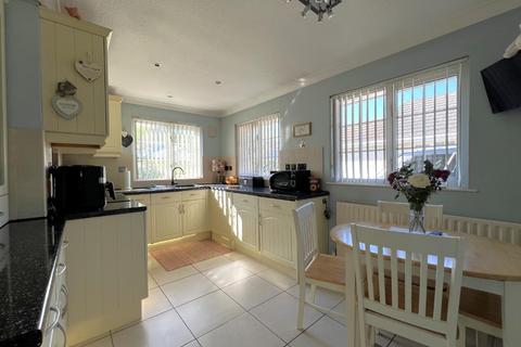 3 bedroom semi-detached bungalow for sale, Oakdale Avenue, Swimbridge, Barnstaple
