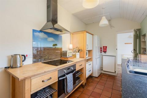 2 bedroom cottage for sale, Cropton Lane, Cropton