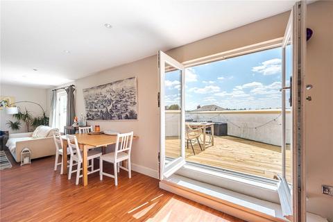 2 bedroom apartment to rent, Battersea High Street, London, SW11