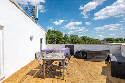 2 bedroom apartment to rent, Battersea High Street, London, SW11