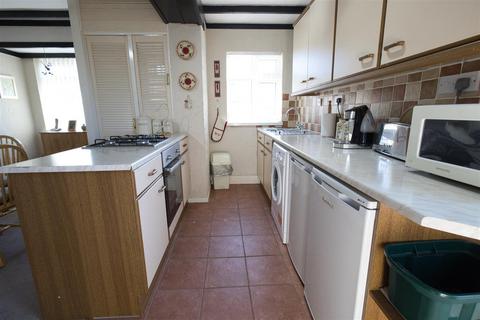 2 bedroom semi-detached bungalow for sale, Galloway Close, Barwell, Leicester