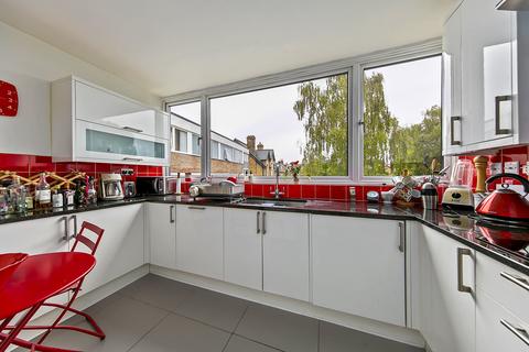 2 bedroom flat for sale, Voltaire, Ennerdale Road, Kew, Richmond, Surrey TW9