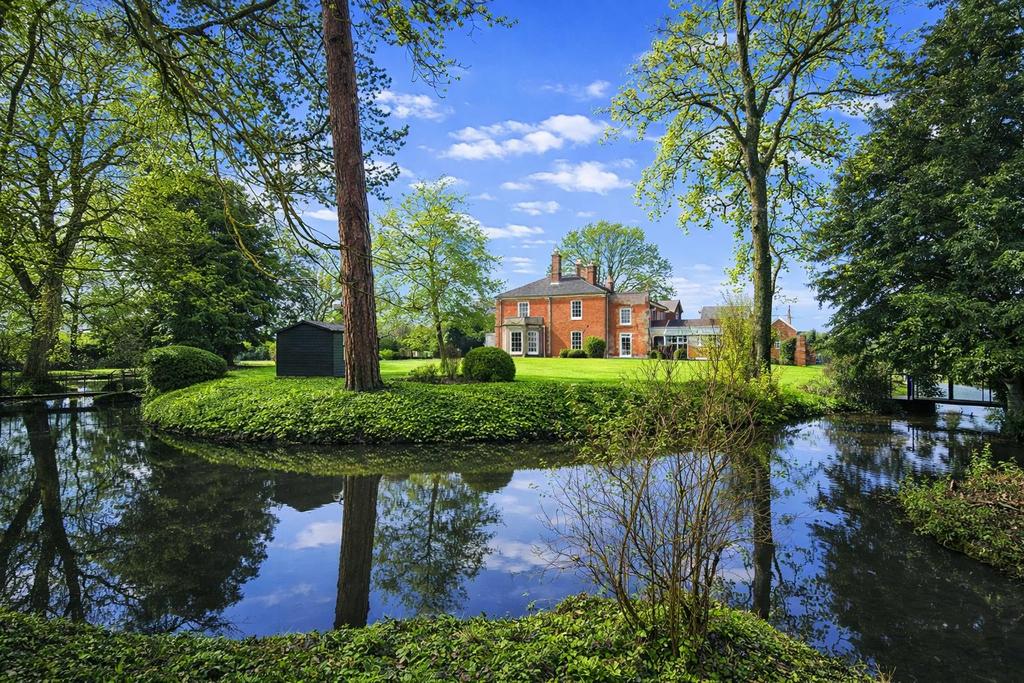 Moat View