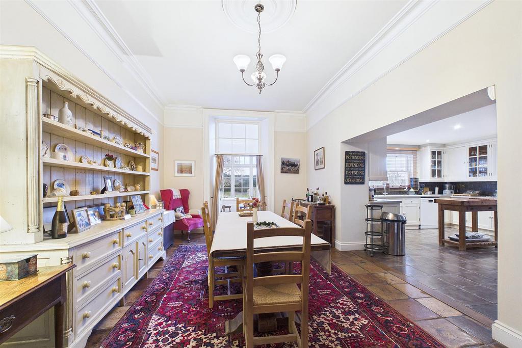 Breakfast Room