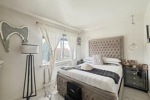 3 bedroom semi-detached house for sale, Burdale Avenue, Newcastle upon Tyne, NE5