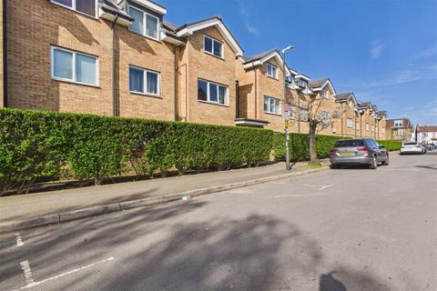 1 bedroom flat for sale, Park Road, Merton, London, SW19